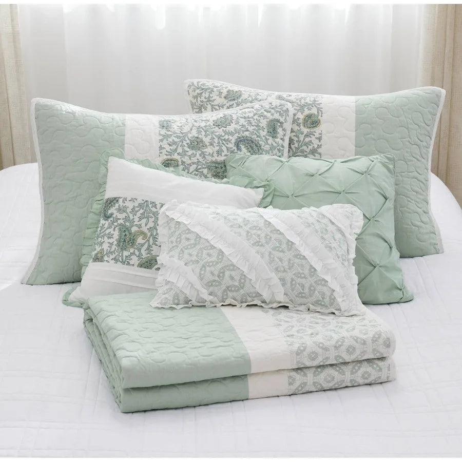 6 Piece Cn Percale Quilt Set with Throw Pillows
