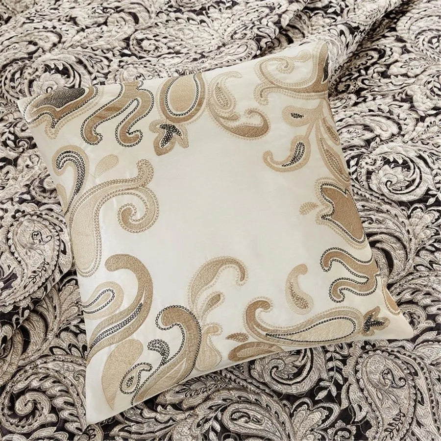 6 Piece Jacquard Quilt Set with Throw Pillows