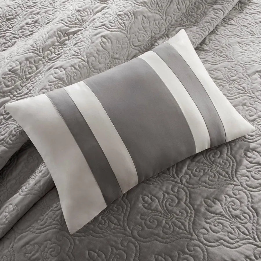 7 Piece Quilt Set with Euro Shams and Throw Pillows