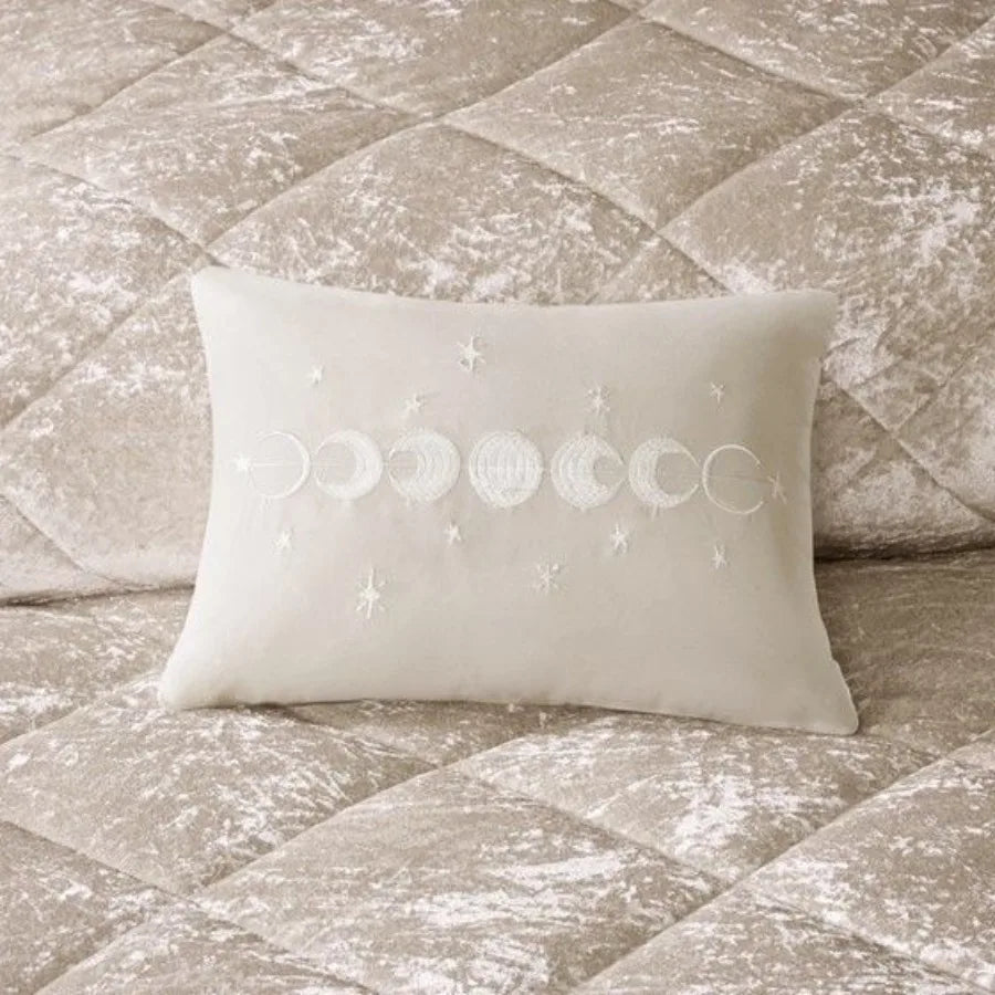 4 Pcs Velvet Comforter Set with Throw Pillow King Cal King