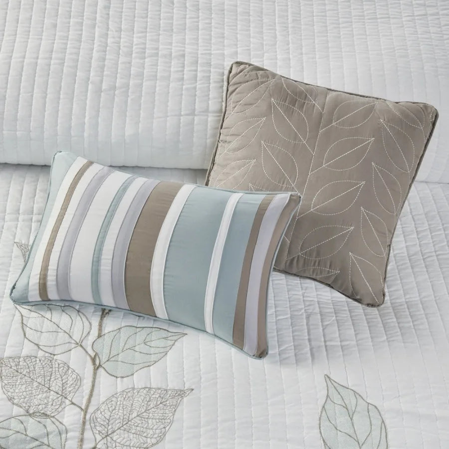 6 Piece Embroidered Quilt Set with Throw Pillows