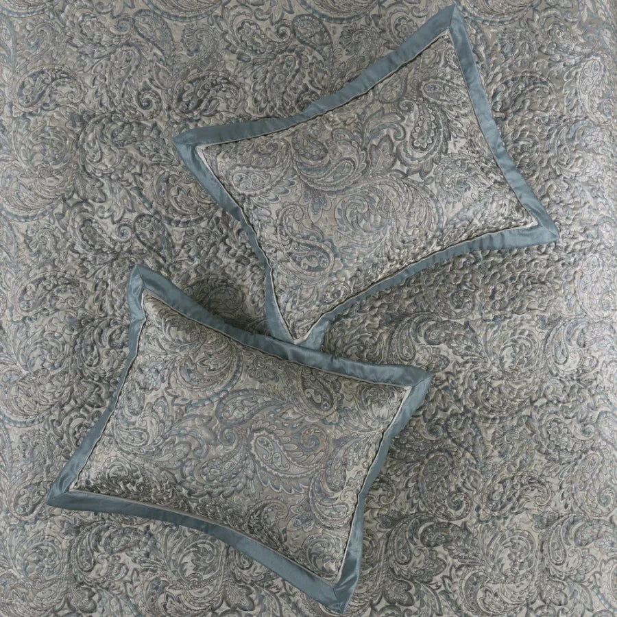 5 Piece Jacquard Bedspread Set with Throw Pillows