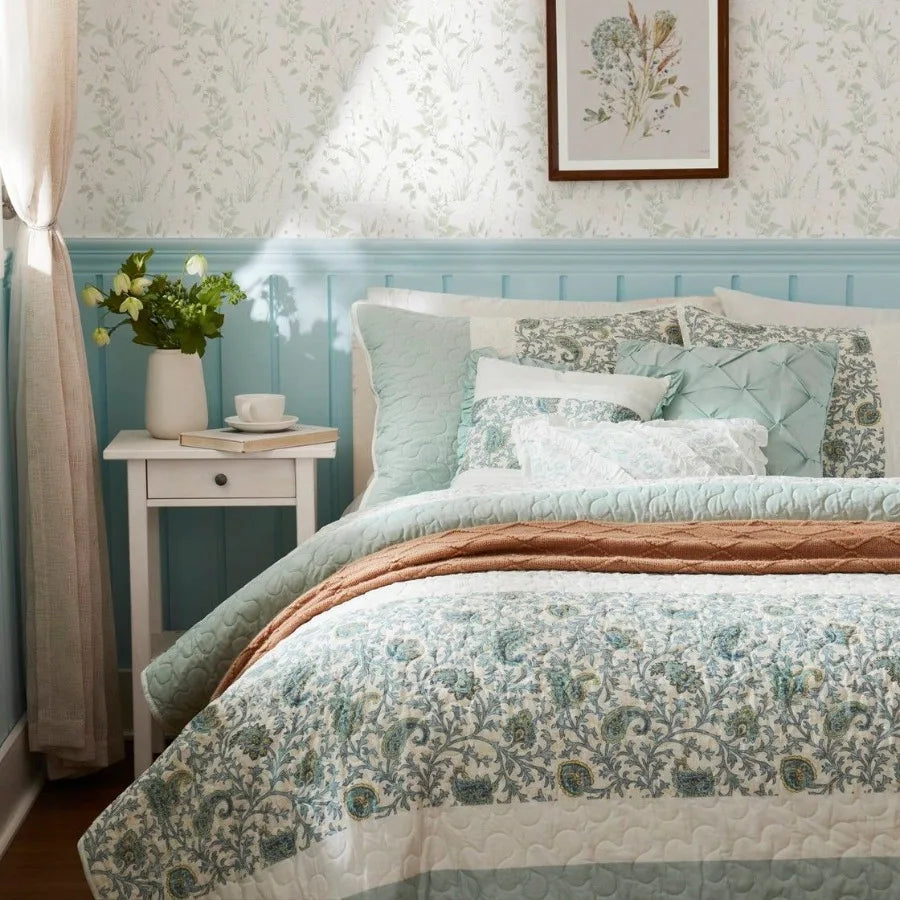 6 Piece Cn Percale Quilt Set with Throw Pillows