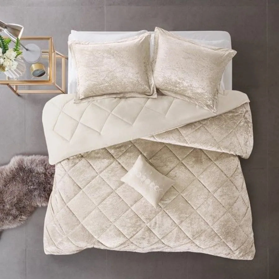 4 Pcs Velvet Comforter Set with Throw Pillow King Cal King
