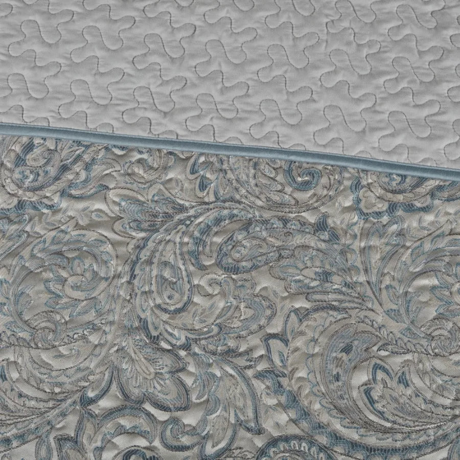 5 Piece Jacquard Bedspread Set with Throw Pillows