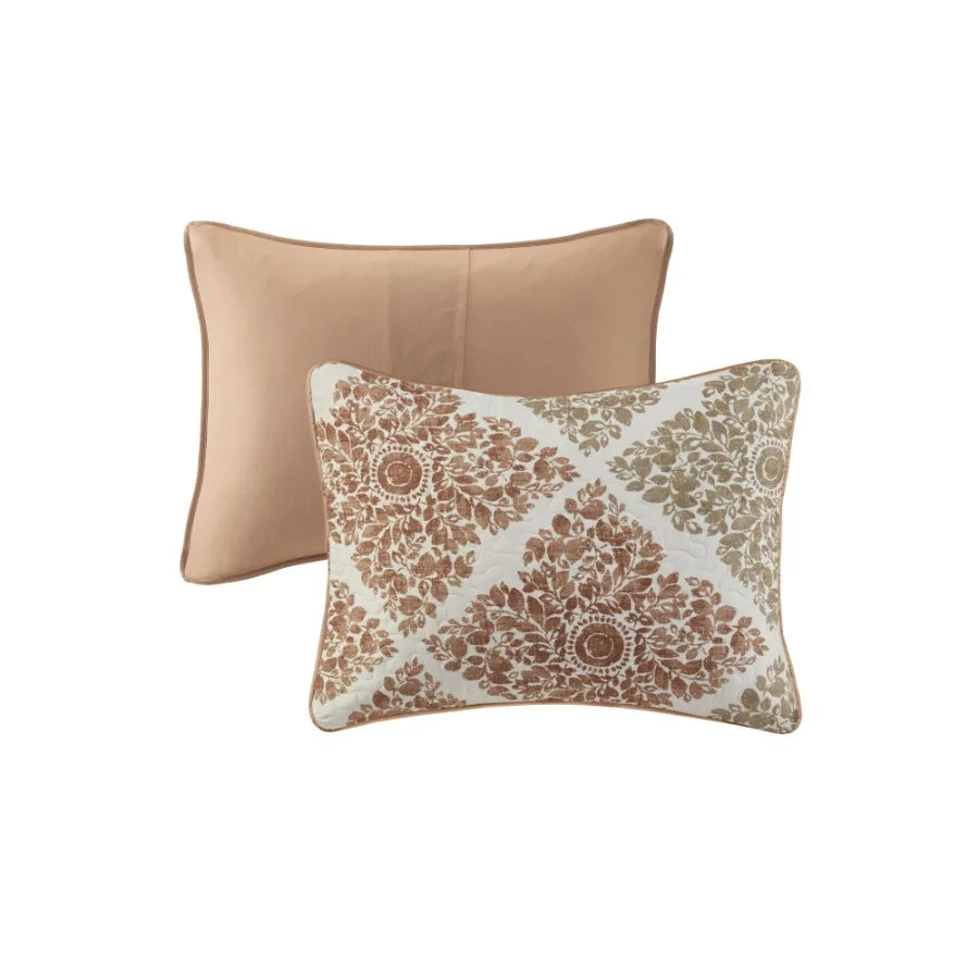 6 Piece Printed Quilt Set with Throw Pillows