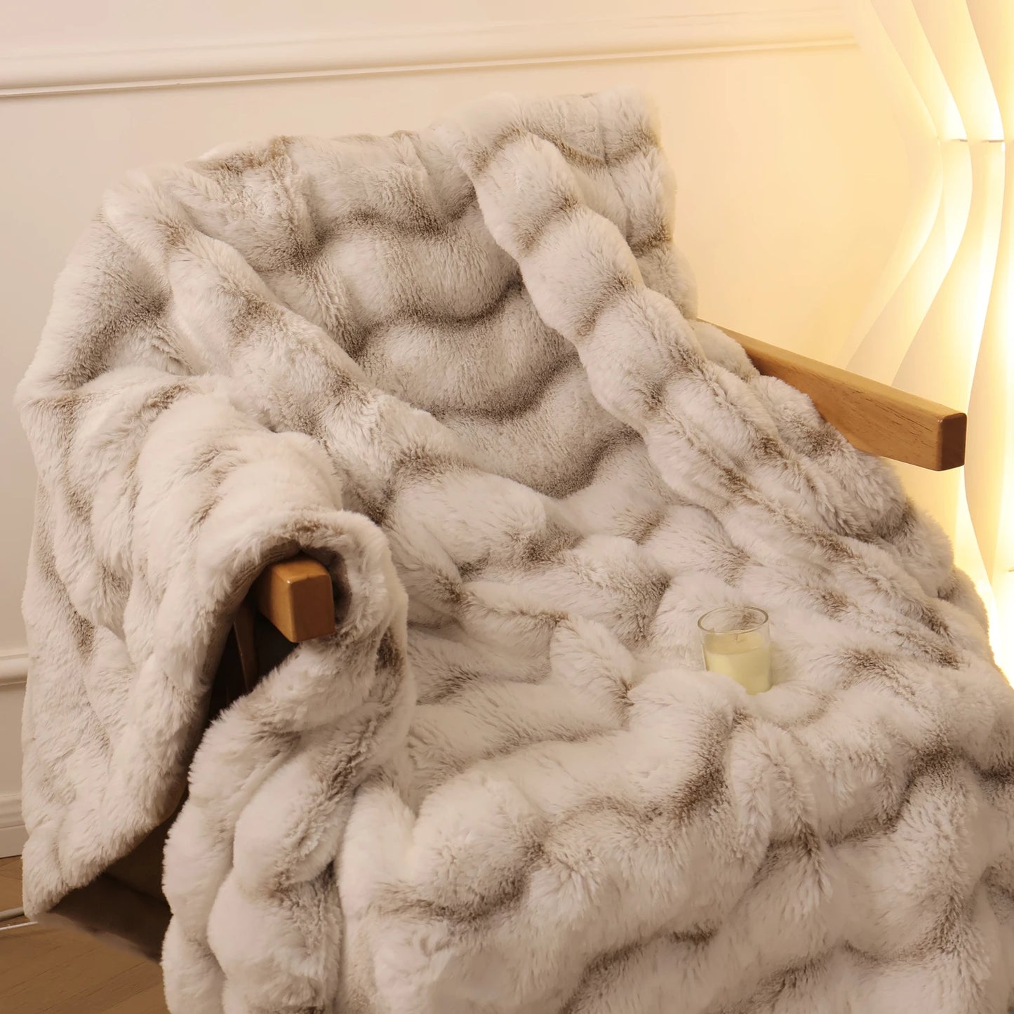 1 pc Faux Fur Blanket for Couch, Cozy Soft and Fuzzy Plush