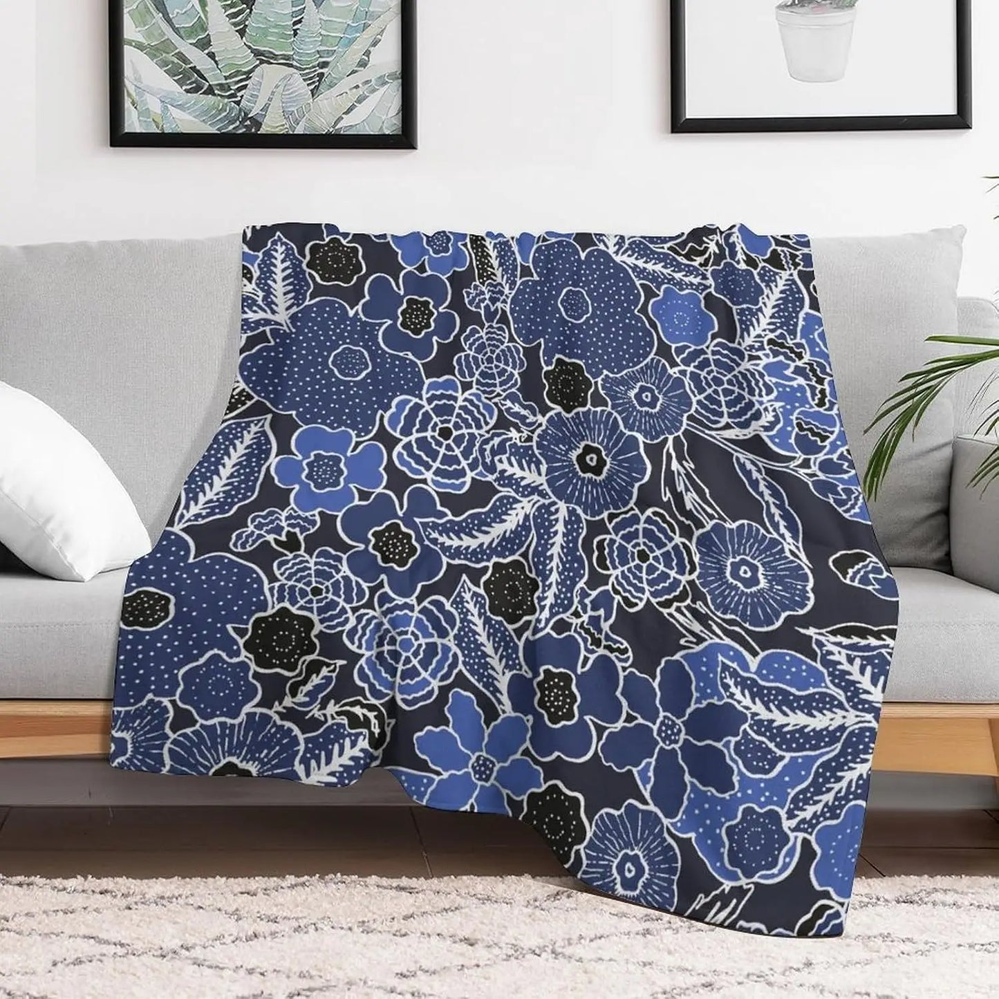Blue Floral Throw Blanket Super Soft Flannel Fleece Lightweight Blanket