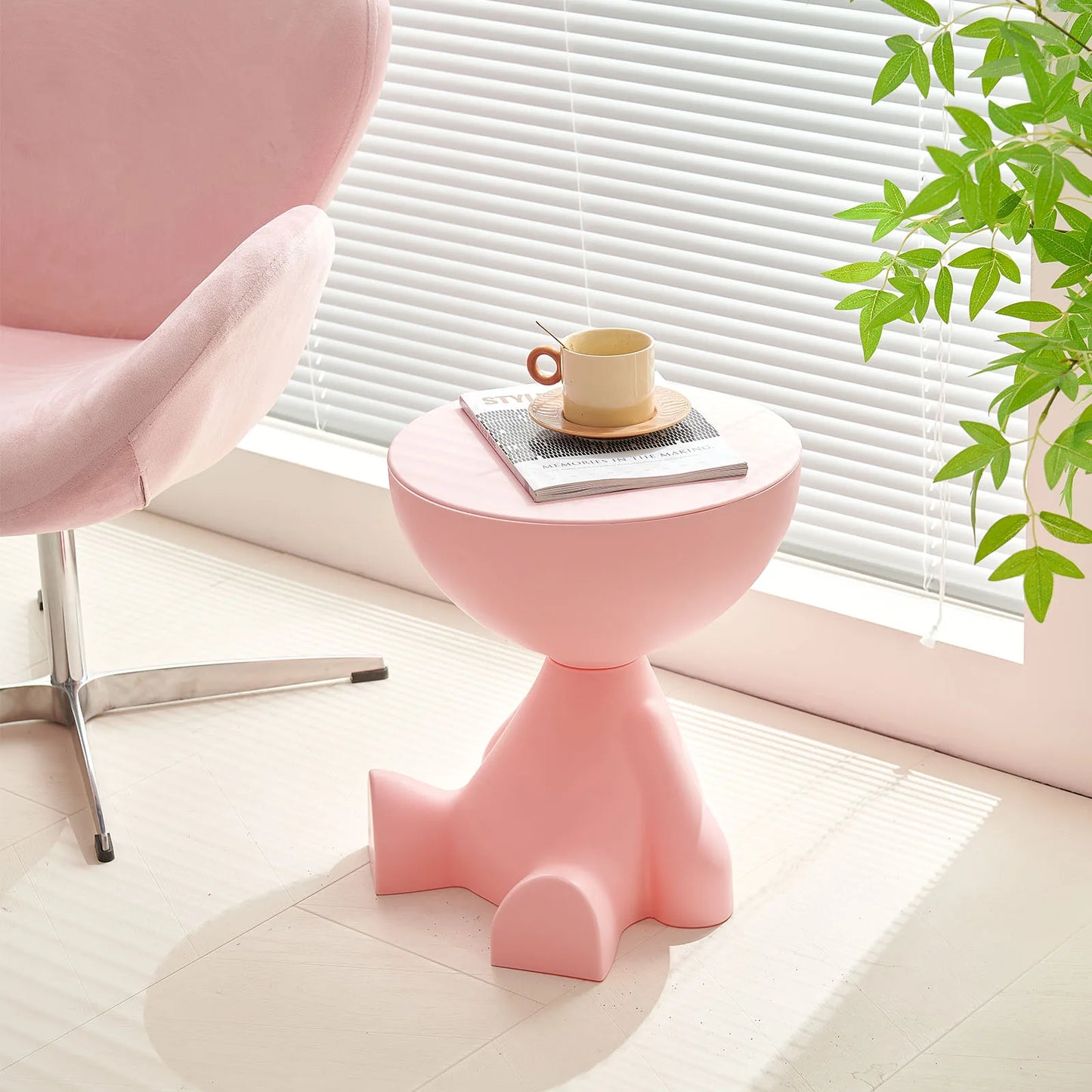 Small flat head coffee table cream style,