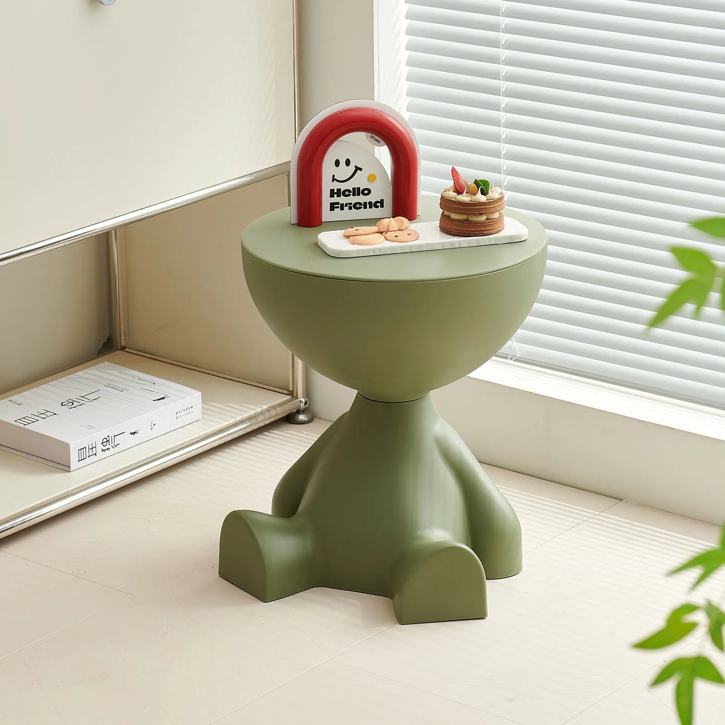 Small flat head coffee table cream style,