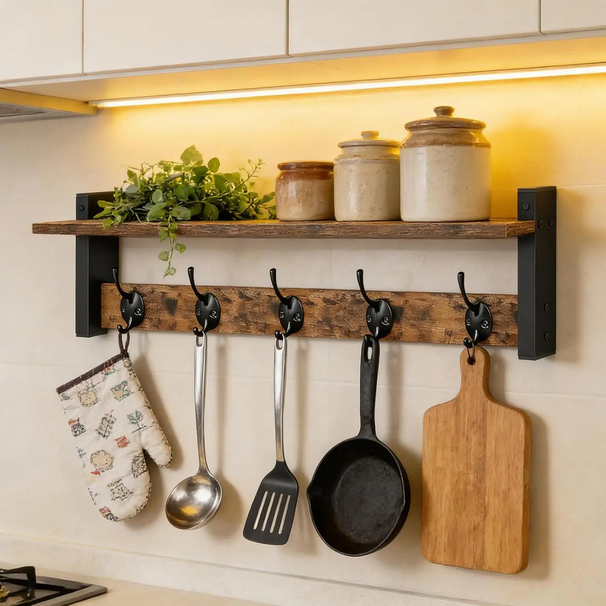 17.7 Inch Wall Mounted Coat Rack with Hooks