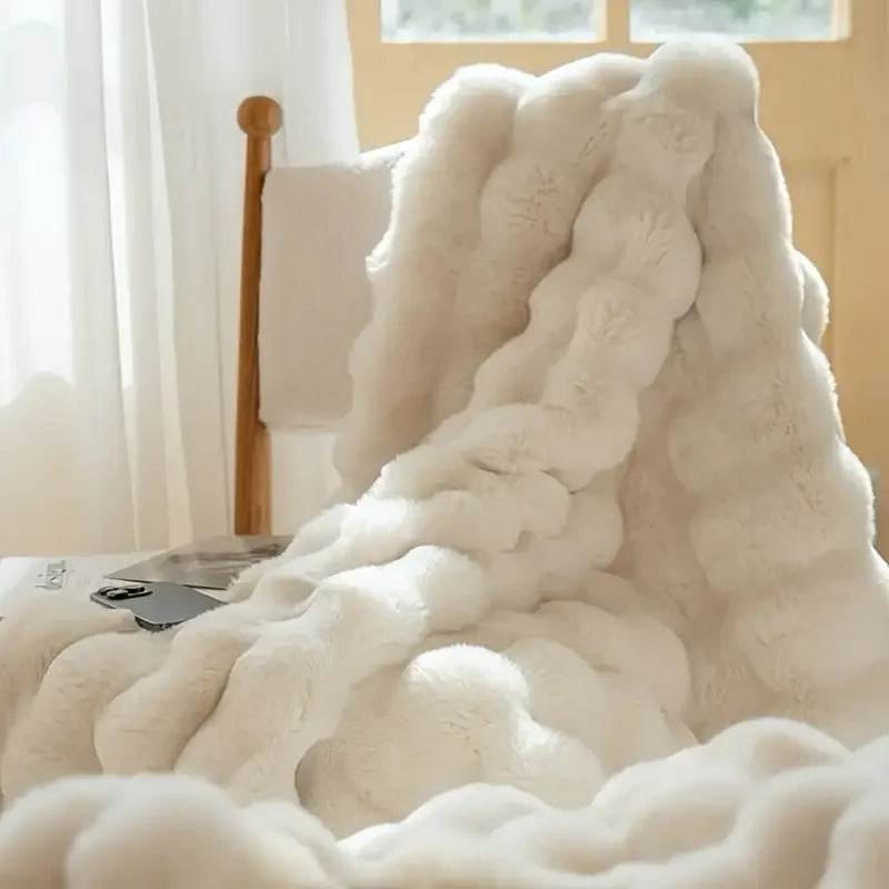 Cozy Bubble Fleece Blanket for Couch, Faux Fur Blanket
