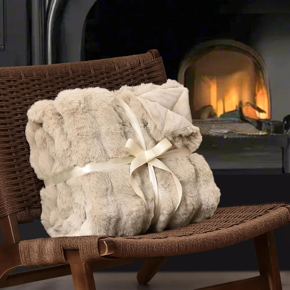 Luxury Faux Rabbit Fur Blanket Twin Size, Ultra Soft Fluffy