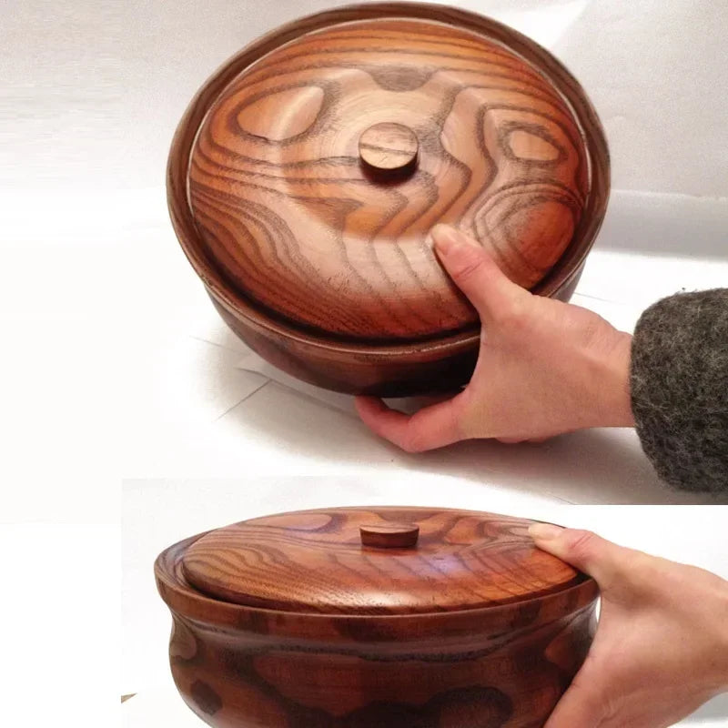 Solid wooden bowl with lid Durable