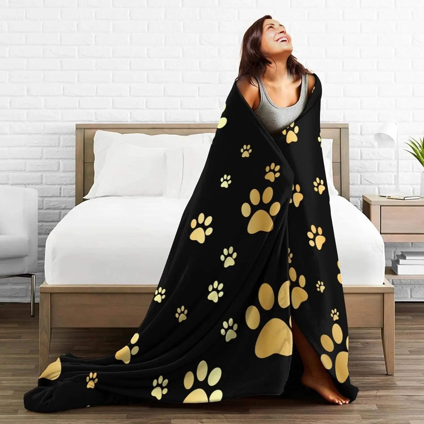 Perinsto Cute Dog Paws Prints Throw Blanket Ultra Soft Warm All Season