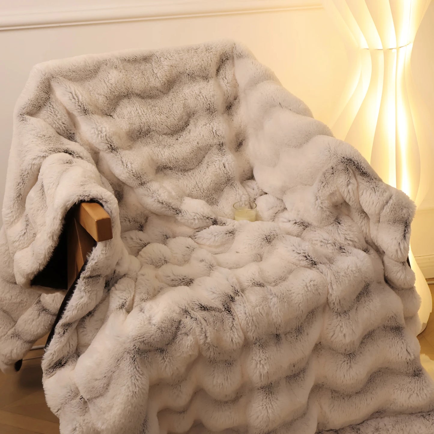 1 pc Faux Fur Blanket for Couch, Cozy Soft and Fuzzy Plush