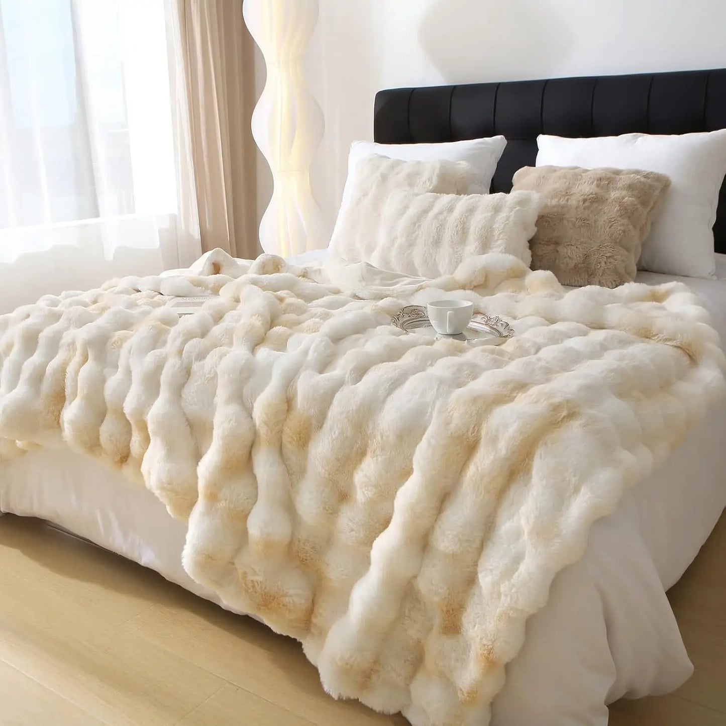 Cozy Bubble Fleece Blanket for Couch, Faux Fur Blanket