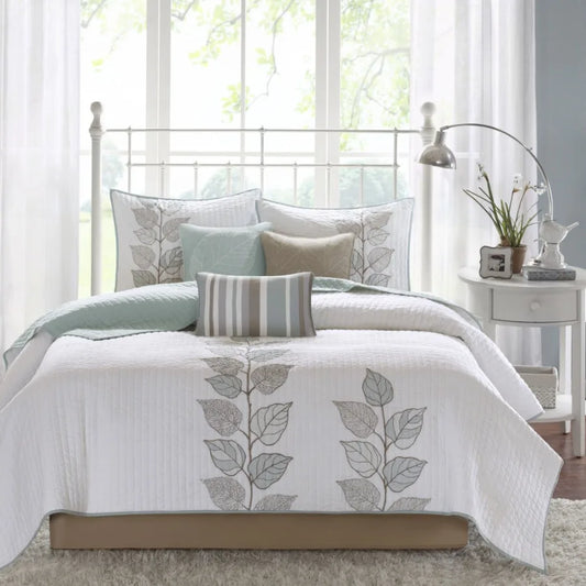 6 Piece Embroidered Quilt Set with Throw Pillows