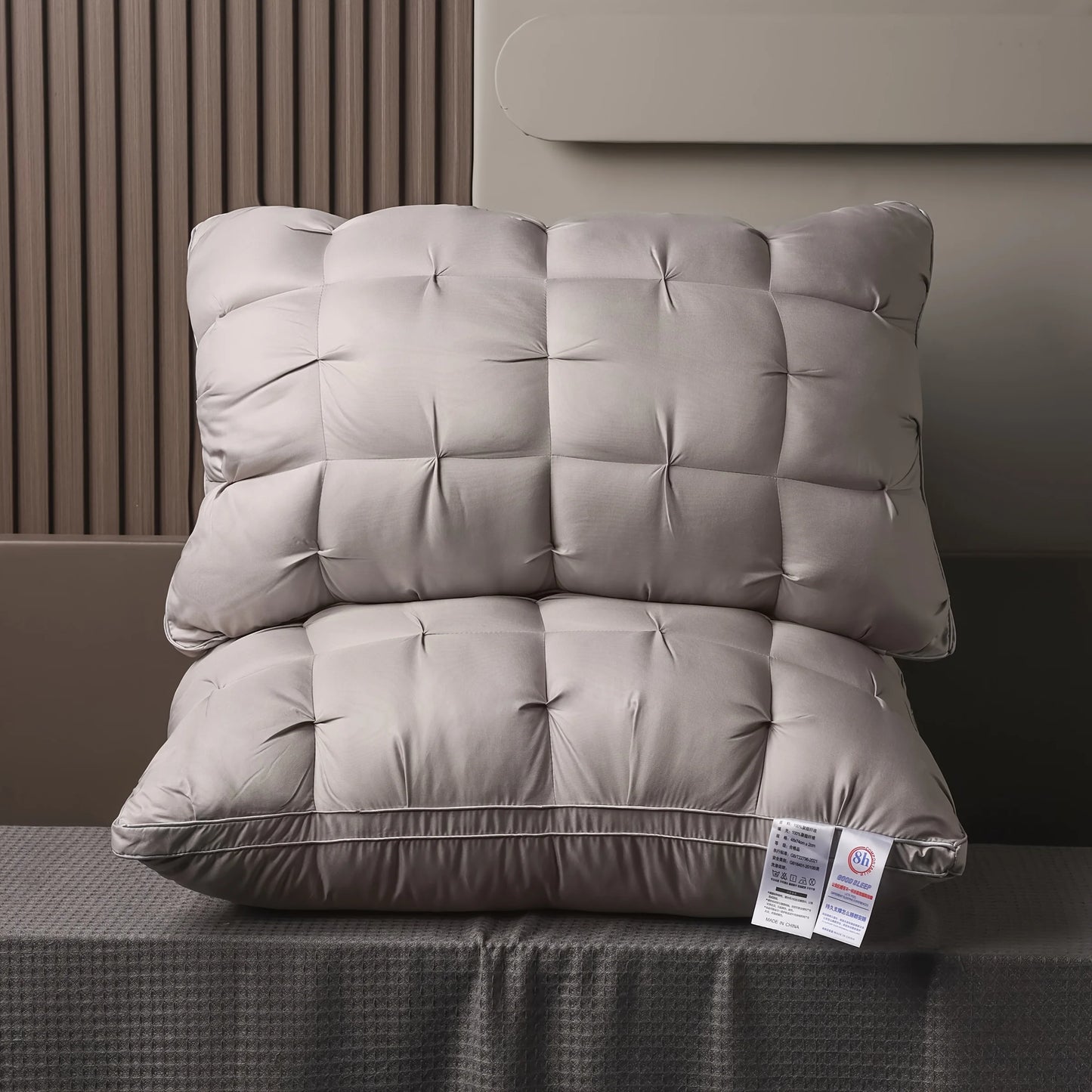 Luxurious Quality Pillow. Non-Collapse High Pillow Core