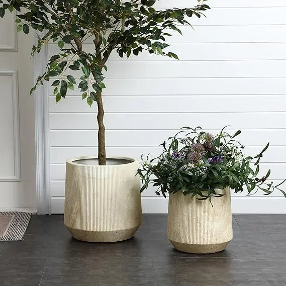 Round Planters, Set of 2 Large Outdoor, Drainage Hole