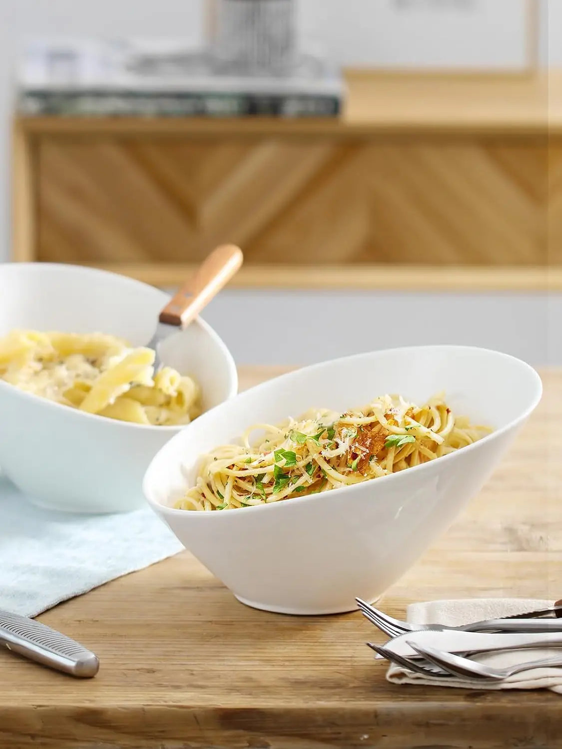 23 OZ Slanted Salad Bowls of 2 Packs - 9.5 Angled Serving Bowls
