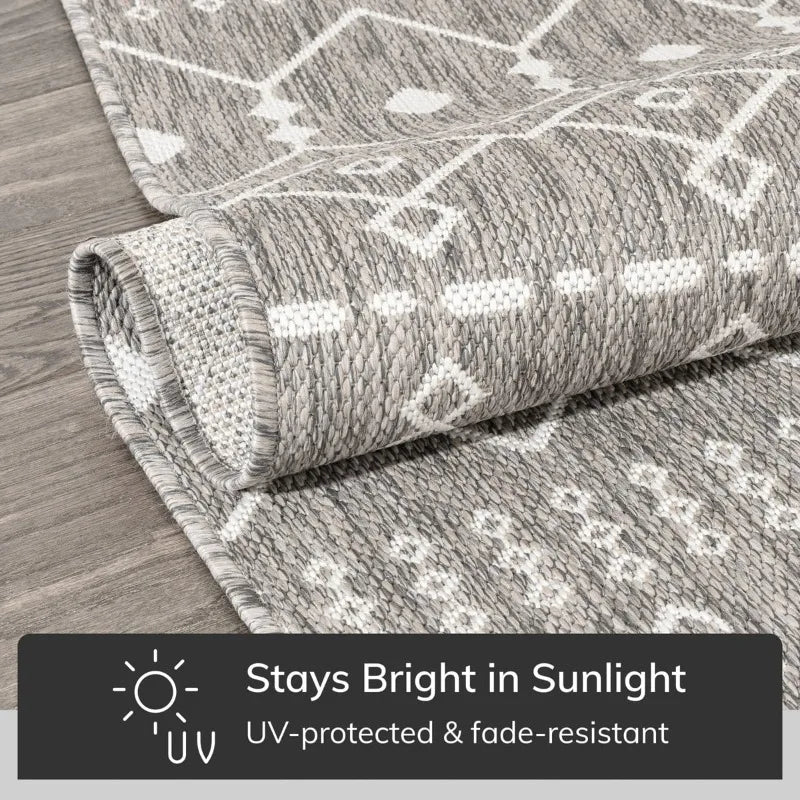 Indoor/Outdoor Area Rug 2'3" x 3'11" Nors Light Grey Nordic Lattice