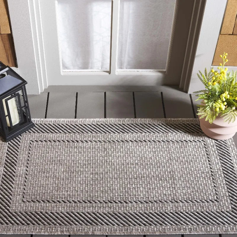 Bordered Indoor/Outdoor Area Rug, Beige/Black, 2' x 3'7"