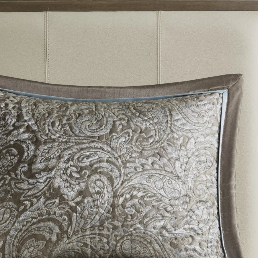 5 Piece Jacquard Bedspread Set with Throw Pillows