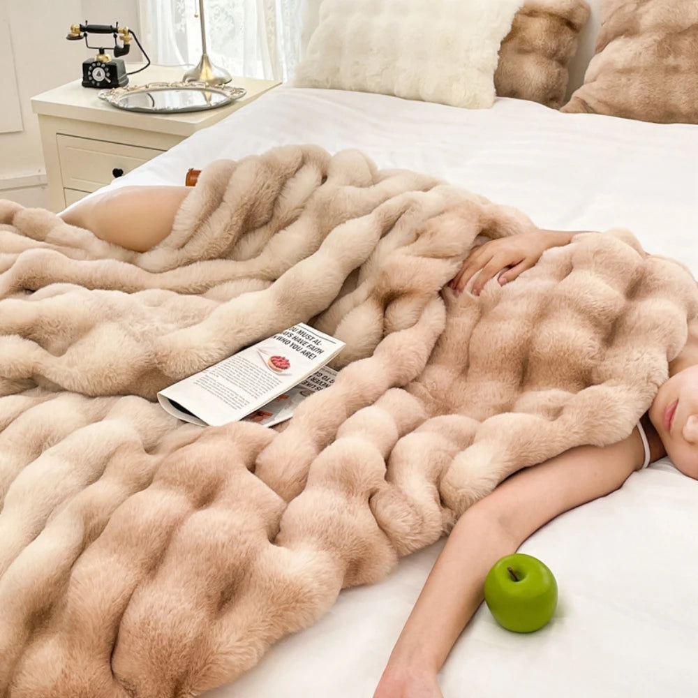 Cozy Bubble Fleece Blanket for Couch, Faux Fur Blanket