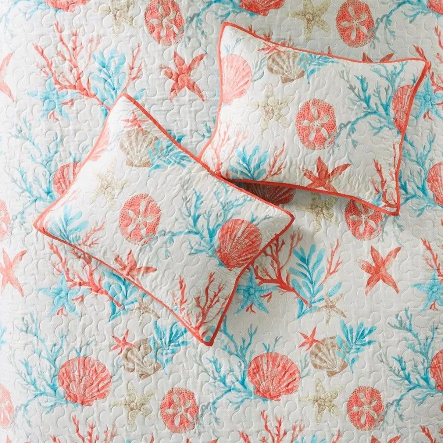 6 Piece  Quilt Set with Throw Pillows Coral Full Queen
