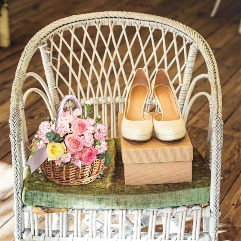 Hand-woven Basket With Handle Wicker Sundries Basket